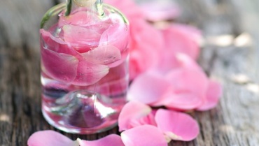 Les 3 eaux florales indispensables