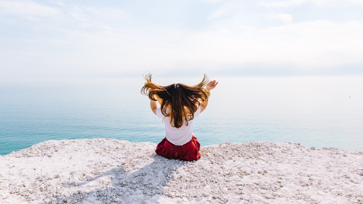 4 astuces pour retrouver de beaux cheveux après la plage